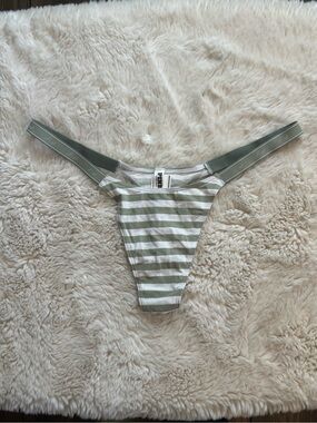 NWT Victoria’s Secret PINK Logo Cotton Micro Thong Panty in Green Striped